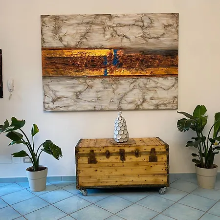 Garghe House شقة سورينتو